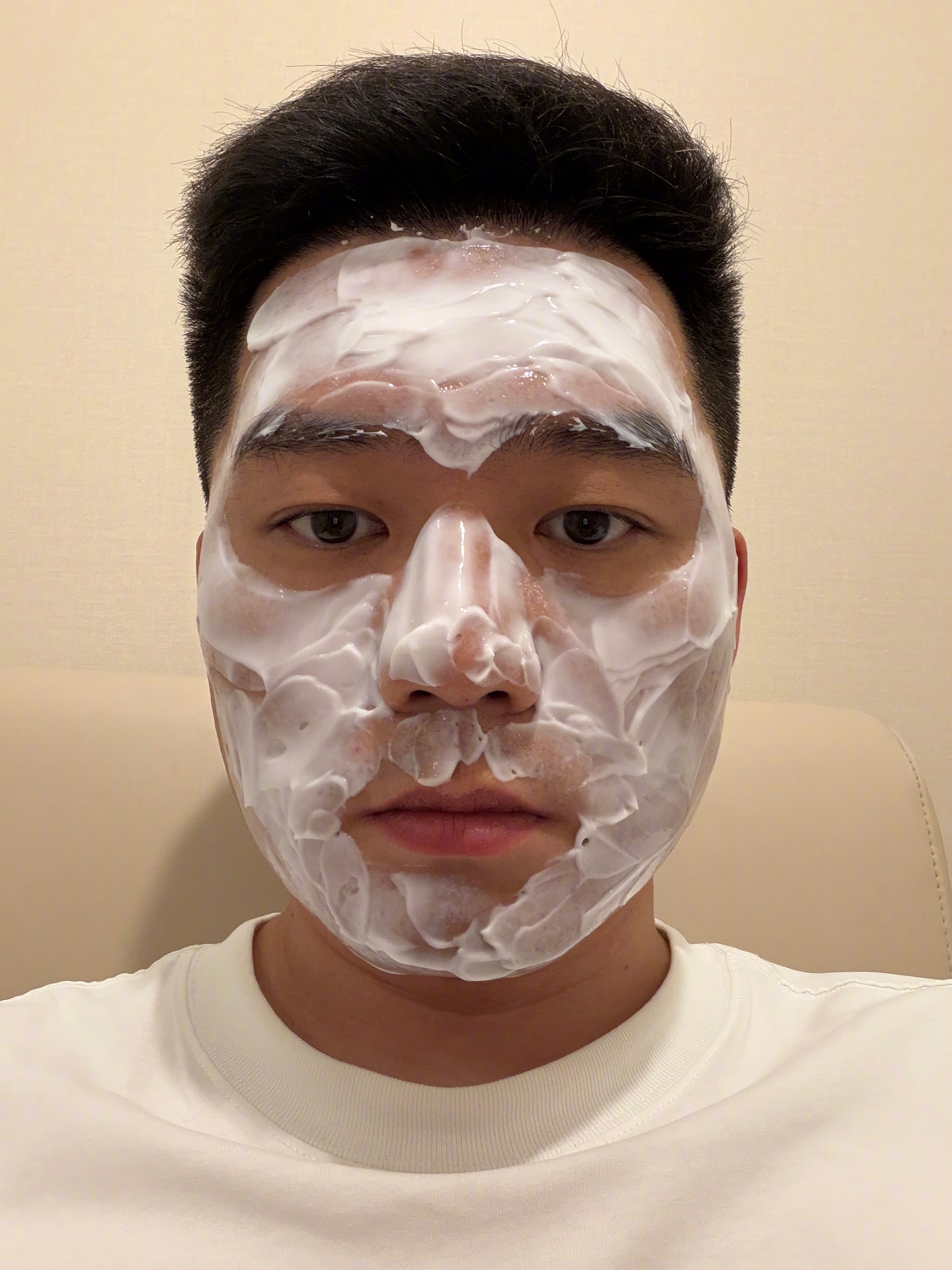 好像不戴眼镜也还行 