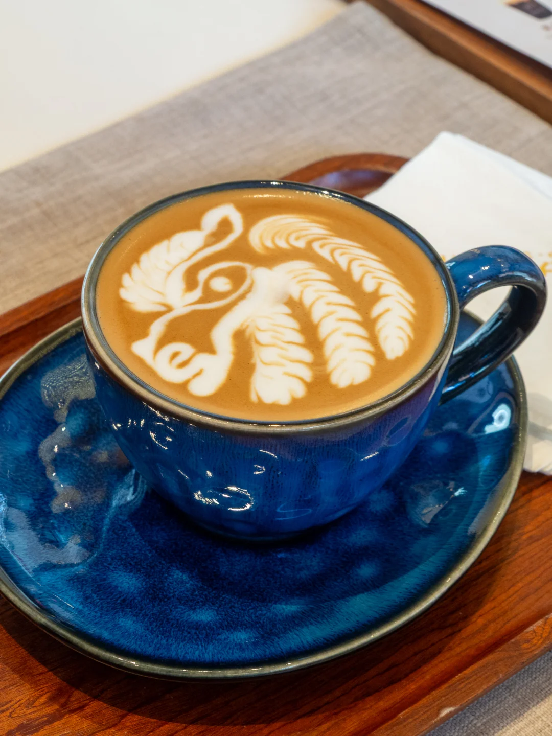 万宁｜兴咖啡的科技感和品质感脱颖而出☕️