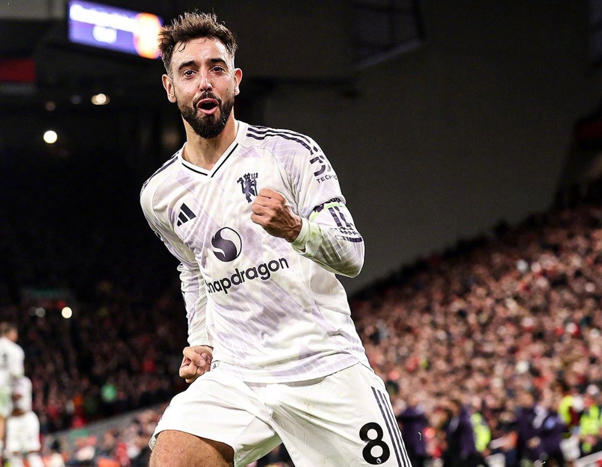 📢 比赛日到来！⚽️ 伯恩茅斯 vs 曼联🏟️ 活力球场⏰ 北京时间凌晨4点