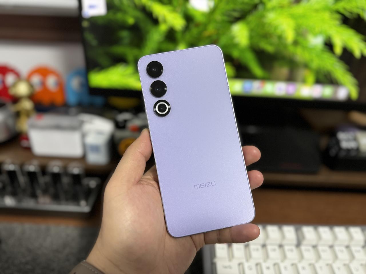 魅族21，其实是魅族的清醒。

说一下我的个人看法。

魅族21就只发布这一款手