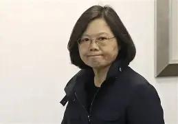 不玩了，蔡英文罢工了。7月19日，台湾民进党全代会将如期召开，不过，蔡英文将继续