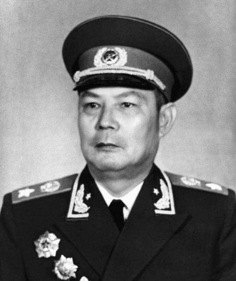 毛主席曾经讲过，只有周总理能比他厉害！那为什么叶帅几乎没有指挥过大规模作战，却能