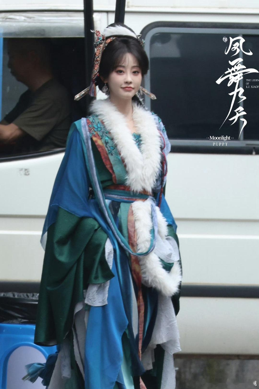 祝绪丹透露今年主要在剧组生日直播里和粉丝畅聊，祝绪丹去年在综艺展现多样魅力，今年