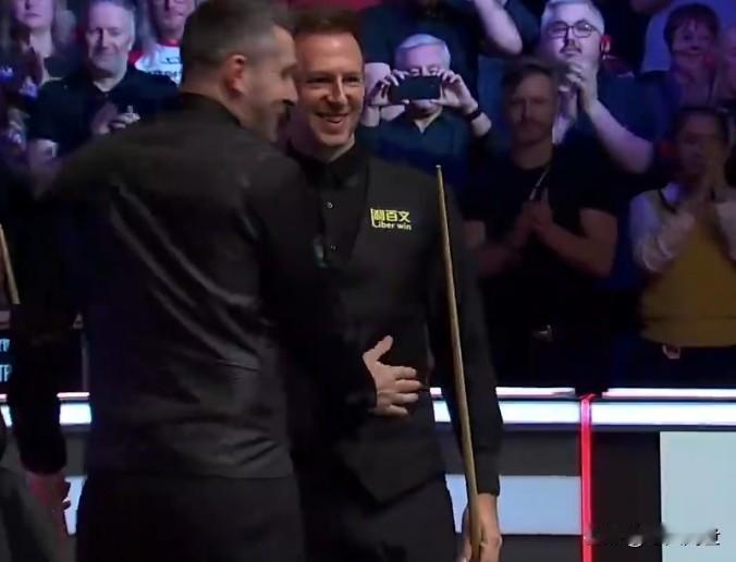 识英雄重英雄！恭喜塞大师，亦致敬准神。
2025斯诺克英锦赛，马克•塞尔比以10