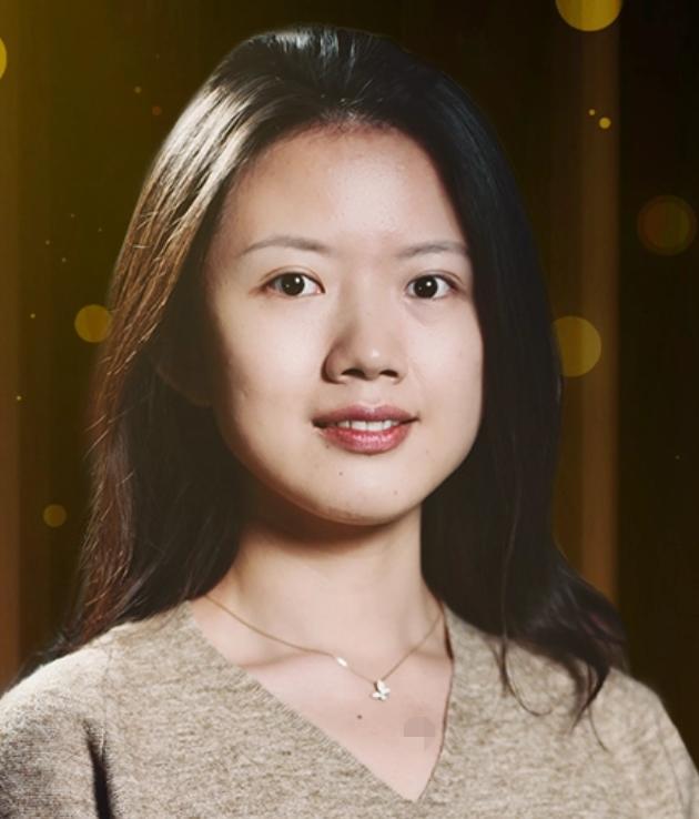 江梦南，幼时因医疗事故双耳失聪，多所小学不接受，自己却很争气，拼命自学，以全市第