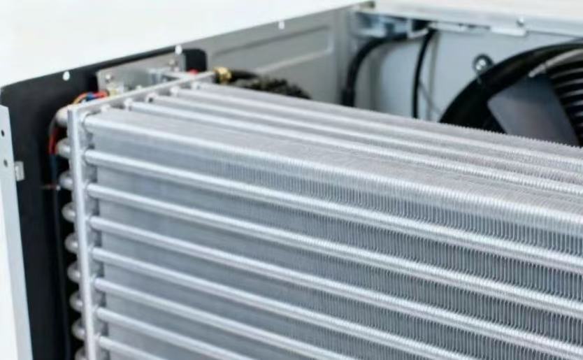 买空调怎么鉴别是纯铜还是铝 这个简单，上手掂一掂，铜的密度比铝大，同样大小的铜手