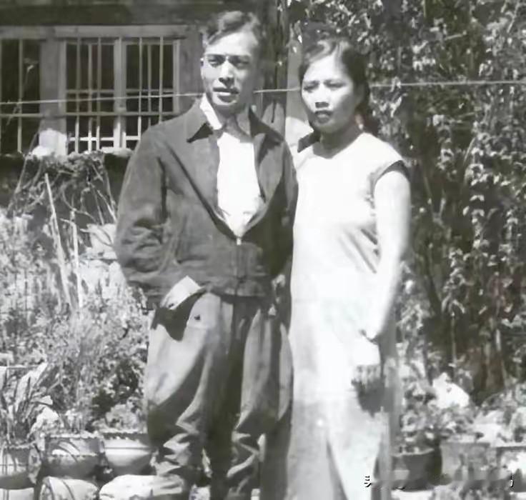 不勒斯1938年，27岁国军将领陈尔晋，怀疑妻子出轨，跟踪时，见妻子上楼时，谁知