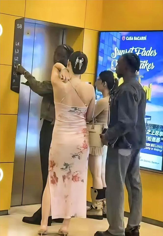 从哥伦布发现新大陆以来，有去非洲找金矿的，有去非洲找苦力的，有去非洲挖钻石的，只