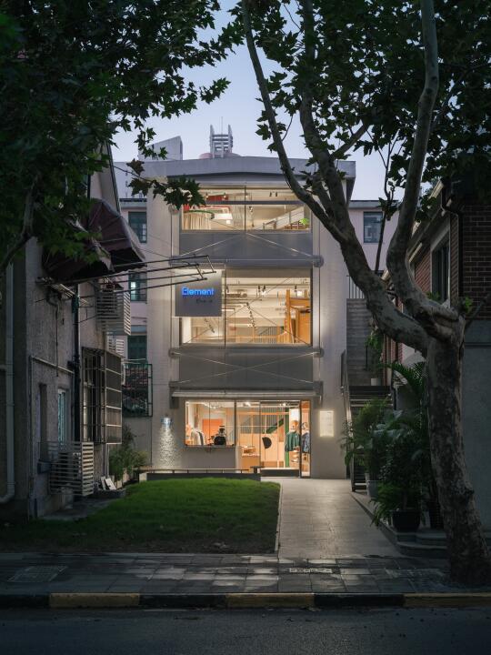 “精心策划的混乱”& 一点温柔关怀