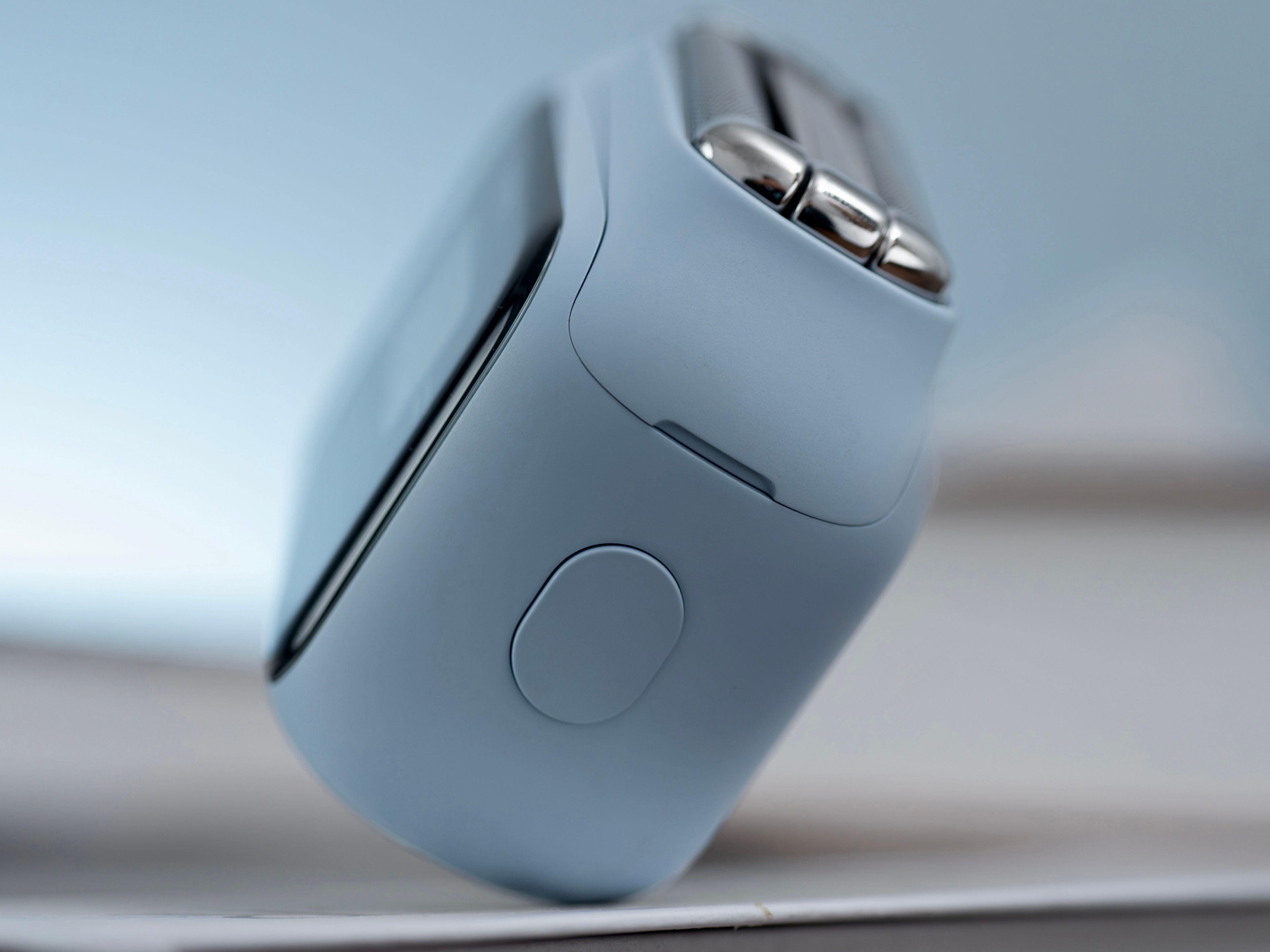 徕芬剃须刀P3标准版（塑料版）终于上市了，本质是性能不变的降价版本，差异集中在外