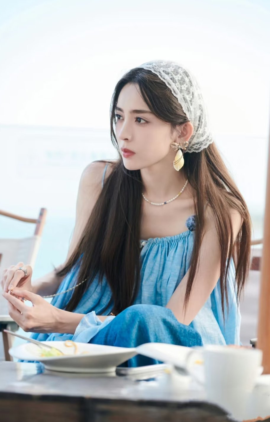 娜扎夏日穿搭～ ​​​