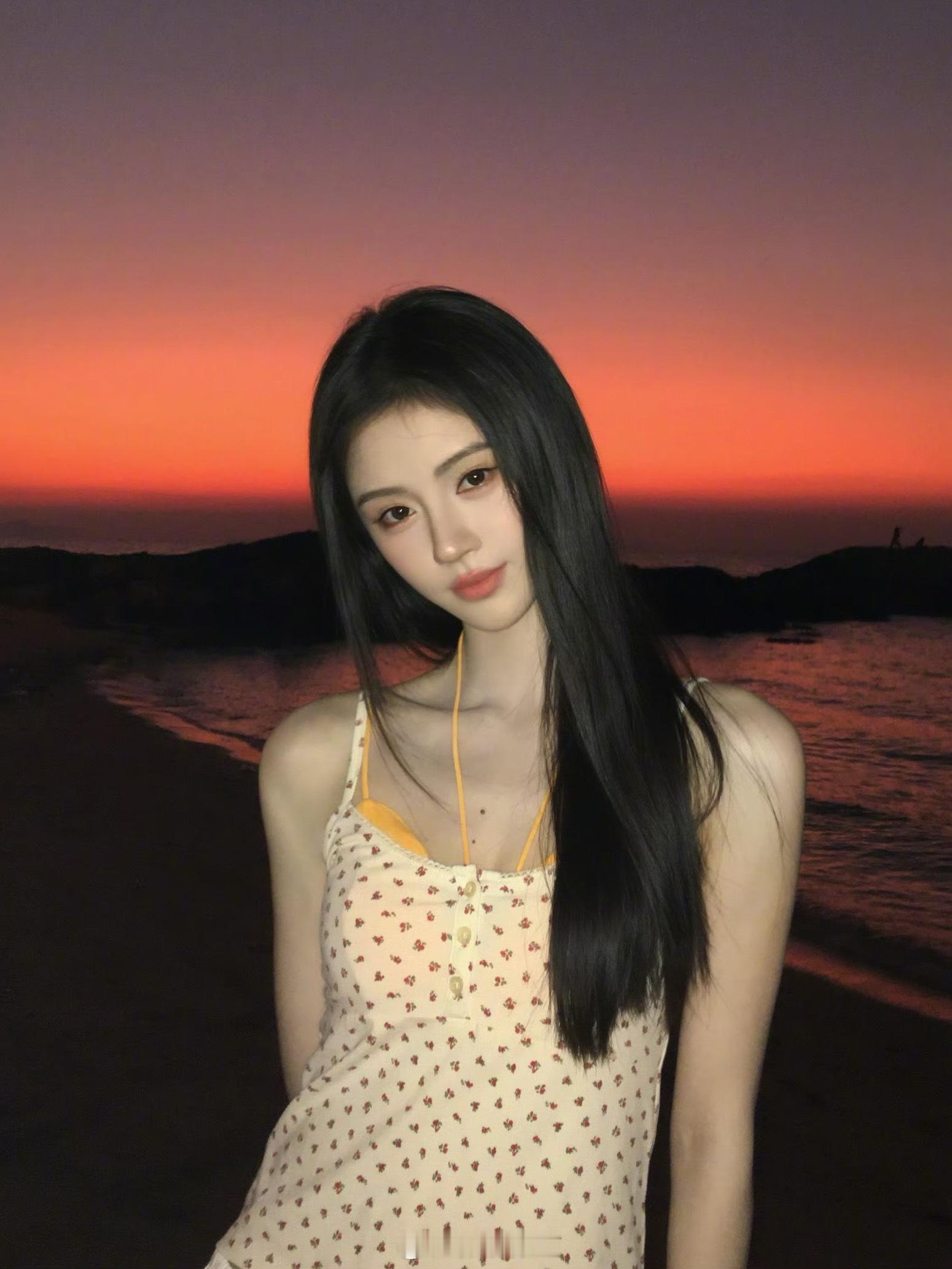 鞠婧祎jjy鞠婧祎露芜衣jjy鞠婧祎月鳞绮纪爱笑的不是我的眼睛 而是眼里的你๑>