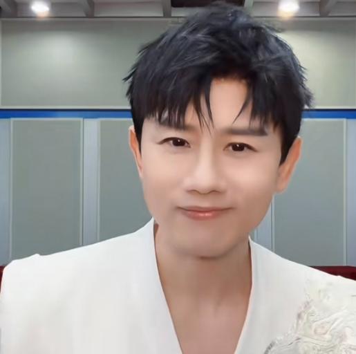 43岁张杰，给所有已婚男人提了个醒，那就是你可以分手，也可以跟别的女人结婚，可一