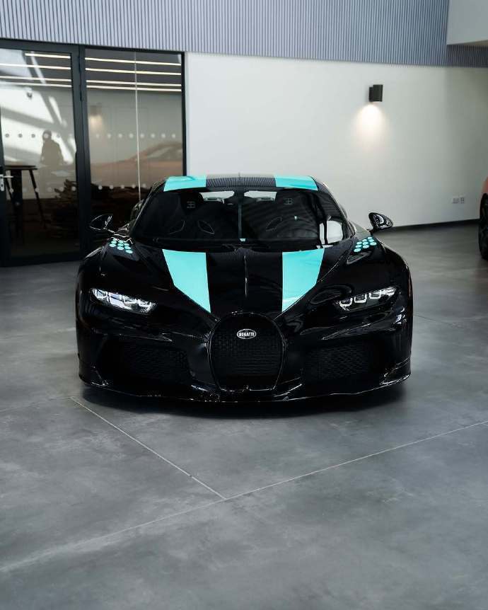 谁能抗拒布加迪 Chiron Super Sport！标志性 W16 动力心脏，