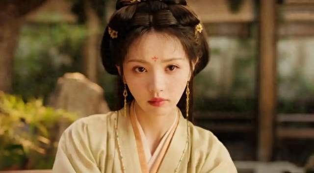 嫁金钗：直到周芙拉拢郑婕妤，才懂让刘朔亲近魏娆，这盘棋有多狠