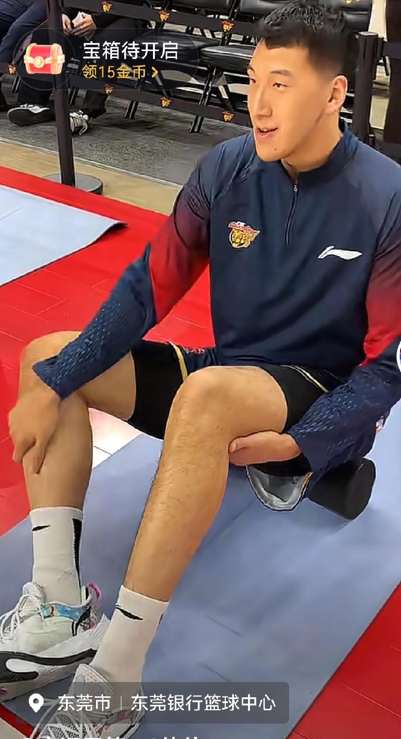 杜润旺今晚复出 东莞主场为全明星催票，胡明轩没法休息了

广东宏远的病号集团，终