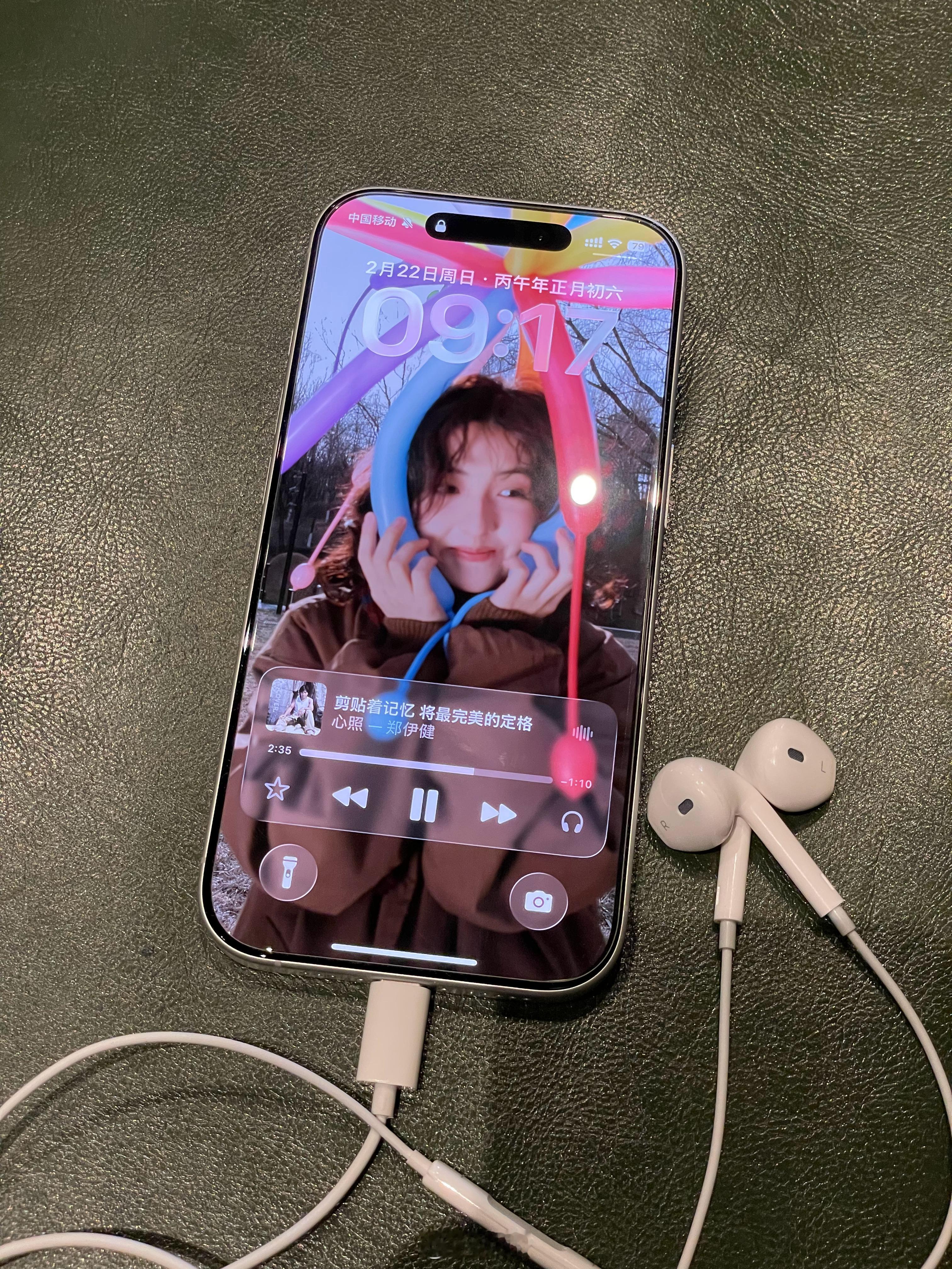 2026年了用iPhone 17却还在用有线耳机是什么水平？ 