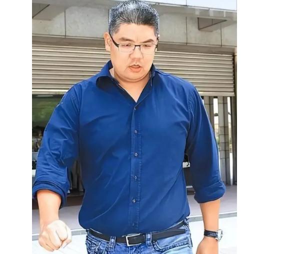 “亲美友日和中” 这六个字往耳朵里一钻，谁听了不膈应？难怪连胜文当场就拍案离席，