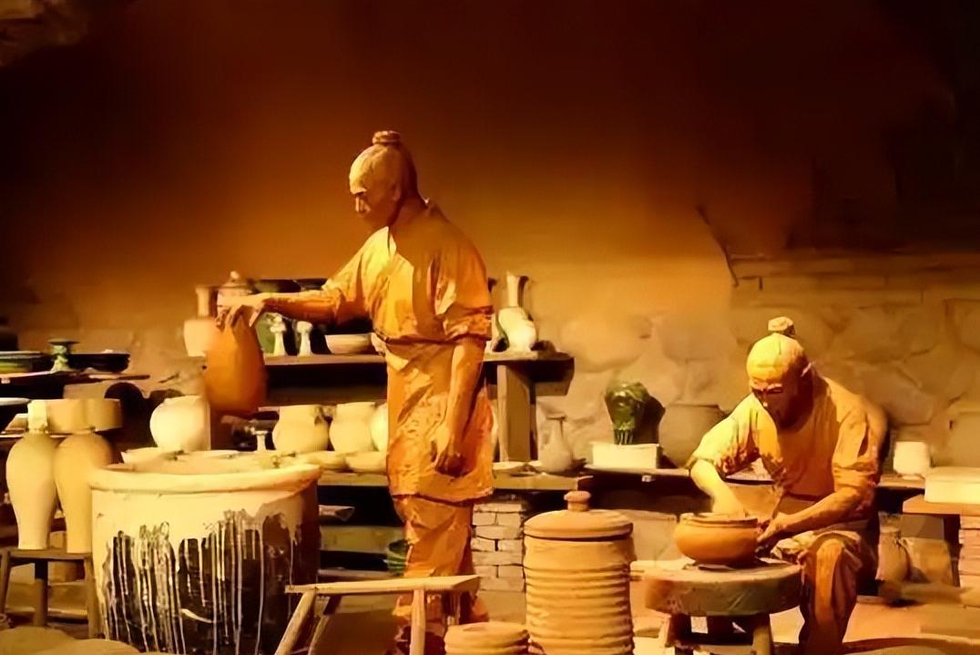 在现代陶瓷工业流水线出现前，古人如何烧制陶瓷器具？
在现代陶瓷工业流水线普及之前