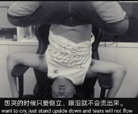 小包包这几天的耍手机推荐姿势🈶↓↓↓ ​​​