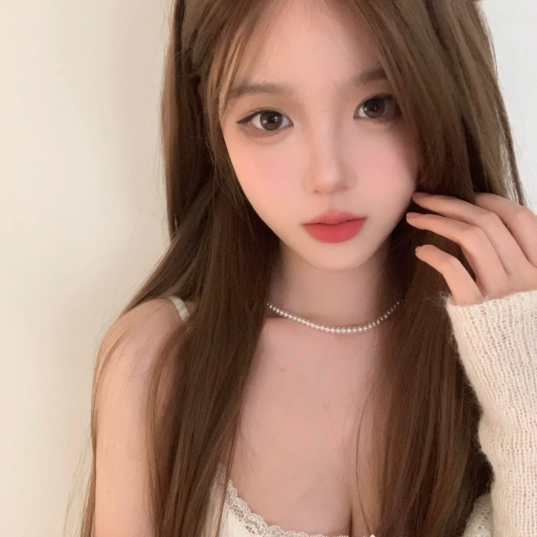 Ψ(⃔ ｡•༝•｡)⃕↝