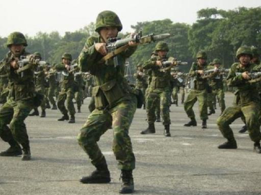 岛内吵翻了！台军士兵抛出扎心灵魂拷问！真打起来台湾战败，阵亡将士抚恤金到底找谁领
