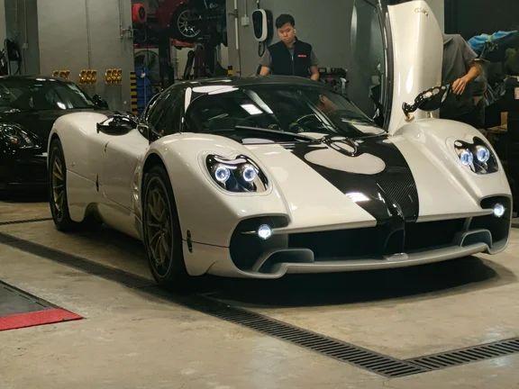 香港🇭🇰最新一台熊猫🐼配色的Pagani Utopia😍😘 📸