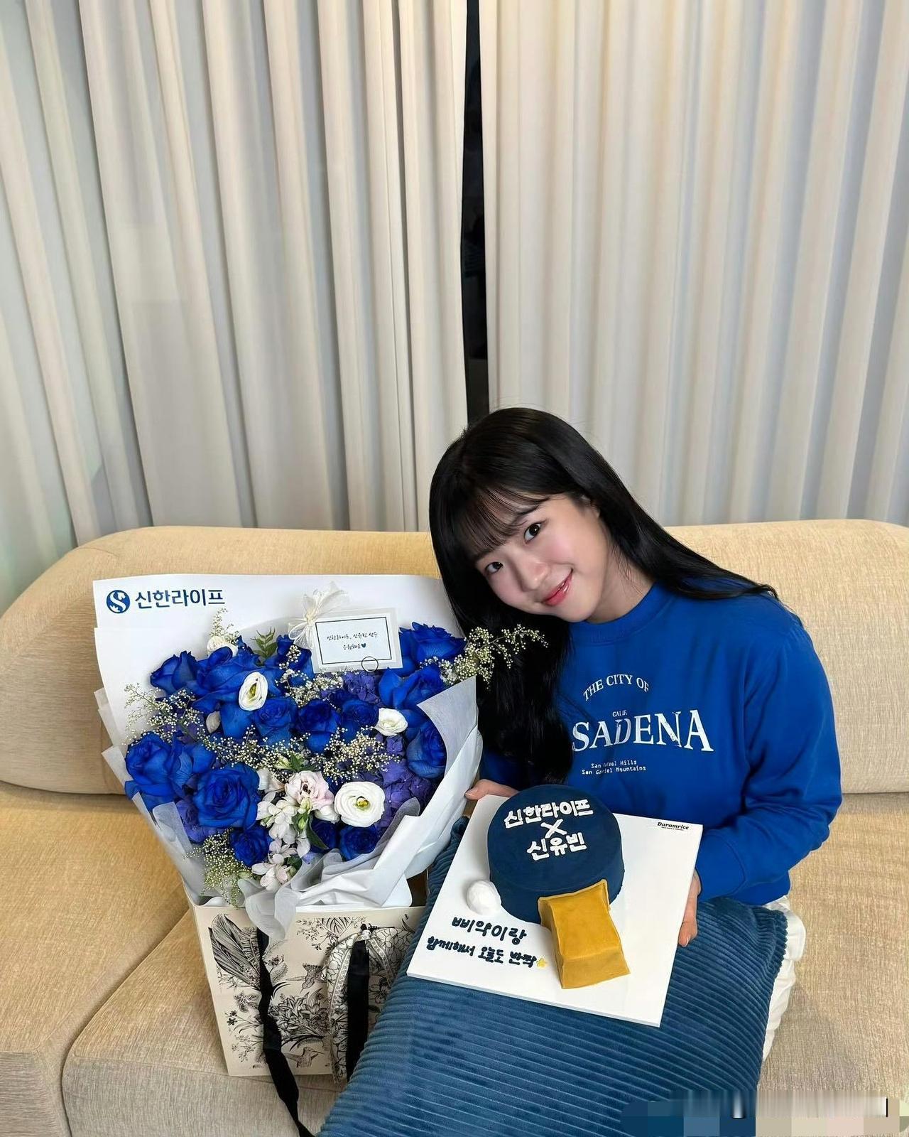 申裕斌这个小妮子：球打得一般：人气却不得不服！

刚刚从澳门首轮出局的申裕斌，回