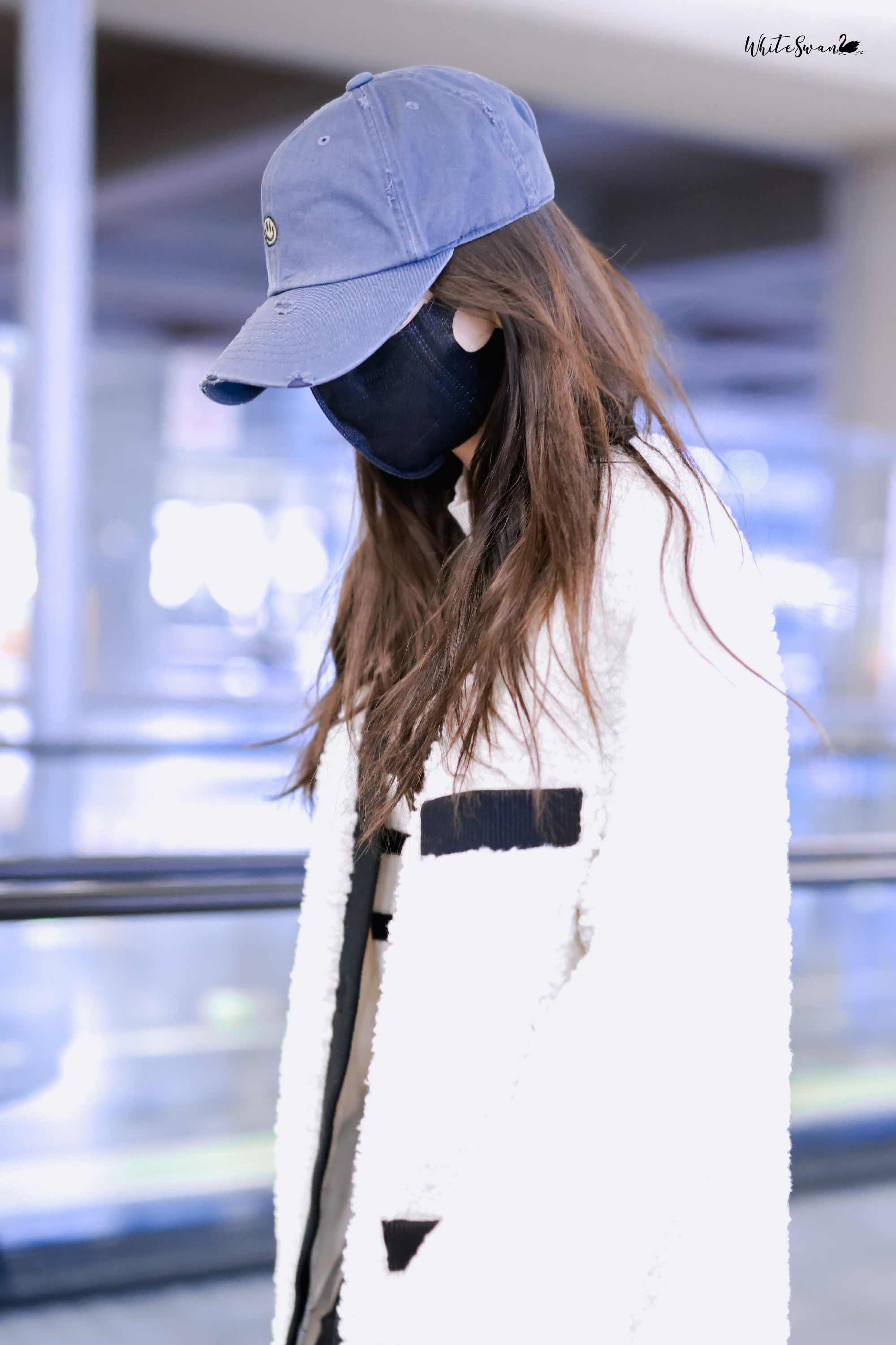 angelababy angelababy 我也想靠近他 但是他越来越火 我也很