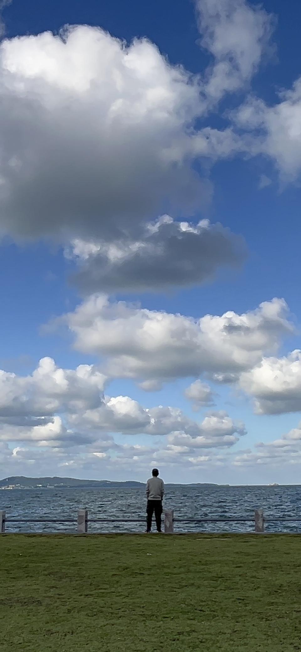 有很多朋友问我青岛、烟台、威海，旅居、养老、宜居谁更胜一筹？优缺点都是什么？今天