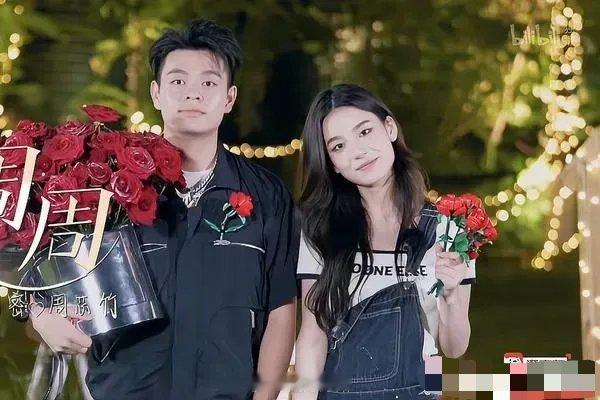 周芯竹再度发声，直言不太喜欢被与前任周密的过去拖住。近日，美妆博主周芯竹在社交媒