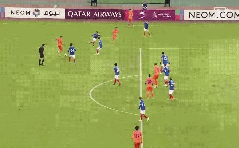 防不住的克雷桑首开记录，泰山队1-0横滨水手暂时领先！
赛前新闻发布会，日本主帅