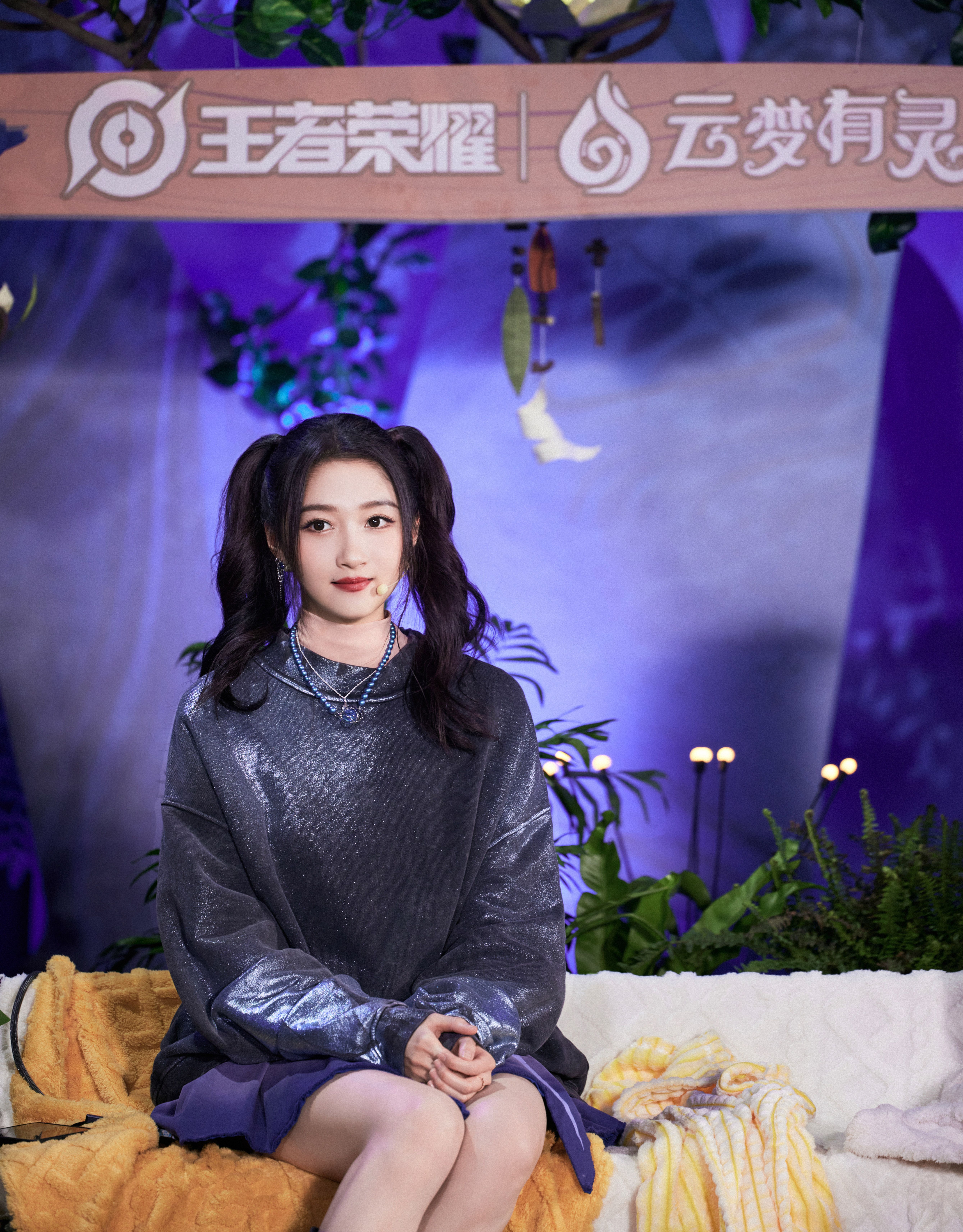 #关晓彤[超话]##关晓彤本命蔡文姬# 今日份电竞少女，甜酷双马尾即刻开黑！#关