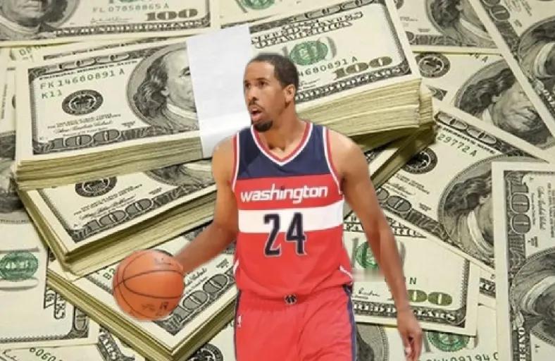安德烈-米勒退役后早就成为人生赢家！

1；NBA生涯赚了1.03亿美元；

2