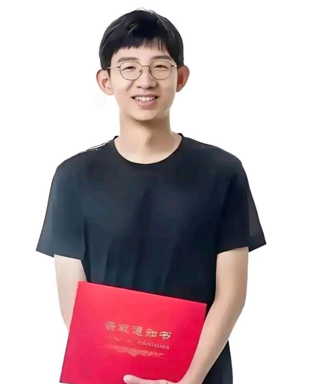 寒门真的能出状元！北大学霸刘嘉森太励志了

出身河北贫困小镇，父母都是普通农民，