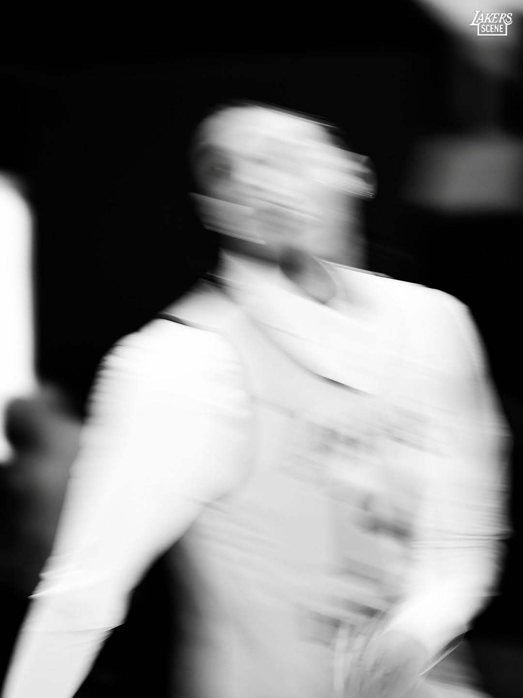 速度可视化 ✨湖人官方摄影师今天用摇摄的手法拍球队训练！📷︎ 