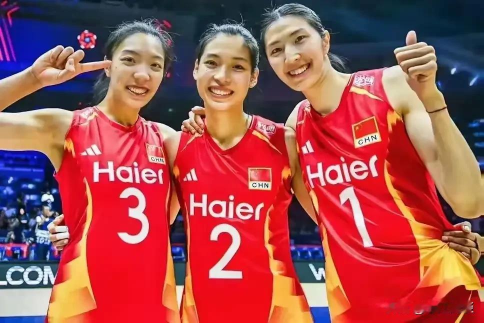 其实，中国女排最大的问题就是过于依赖4号位，也就是所谓的巨星后遗症。

在里约奥