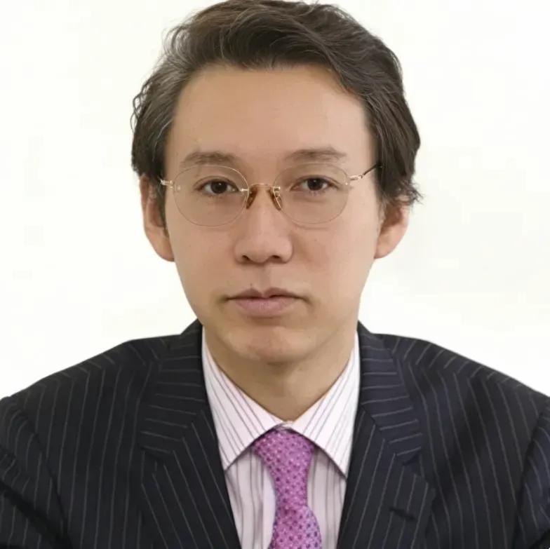 日本专家又爆神论！中国出手管制，他们竟欢呼“机会来了”！

24日，中国商务部宣