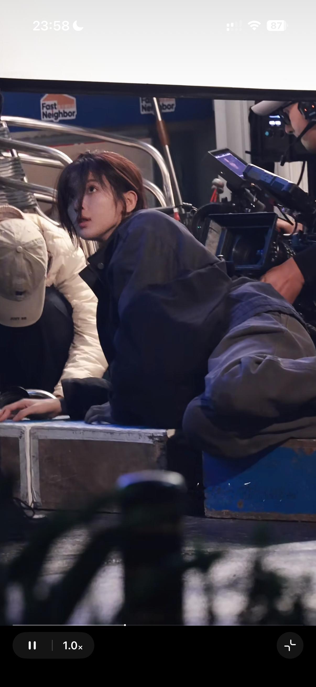 学姐这个眼神别欺负野草系女主，她不怕你。杨超越郑雨 ·杨超越今天是太阳雨