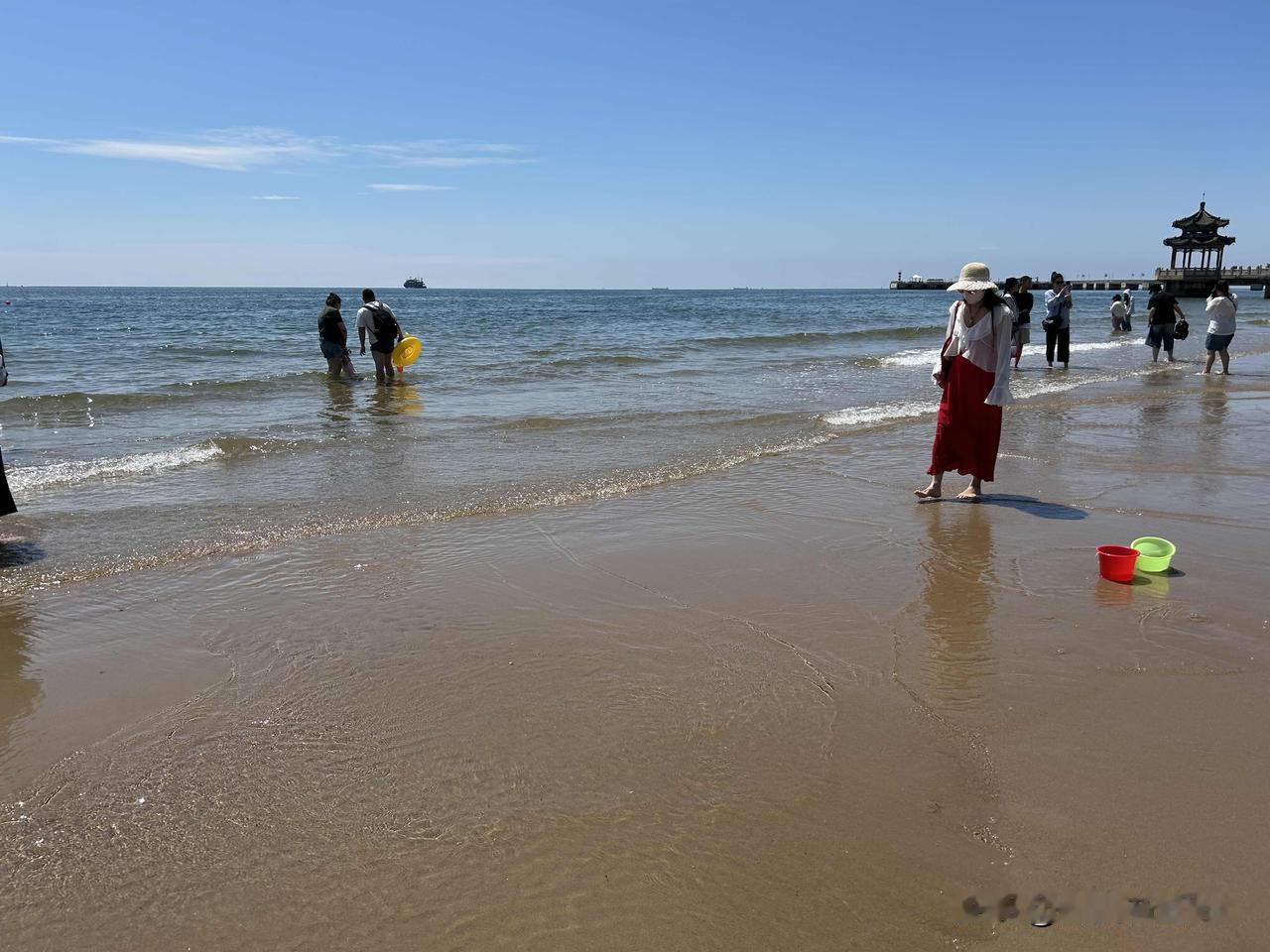 排斥，甚至非常讨厌！

抽烟本就是不健康的行为，女性的角色很多，要照顾老人和孩子