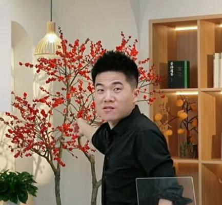 真相了，原来王维诗里的《红豆》，不是指吃的那种红豆。
董宇辉在直播间卖绿豆饼，导