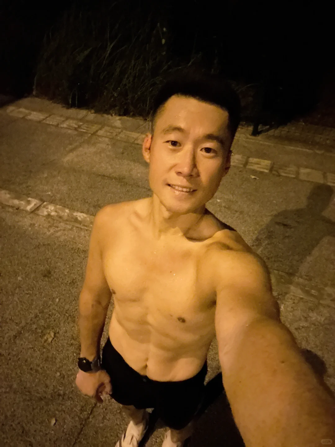 今天自己很棒，学习了也跑步了，夜跑23公里