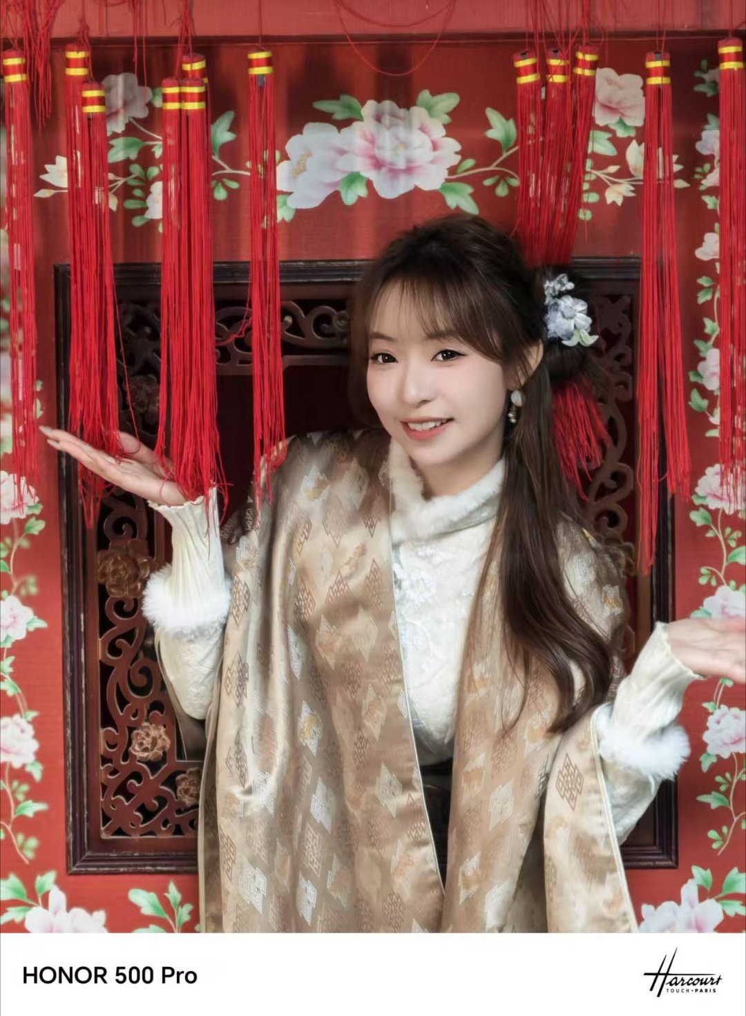 Citywalk在南京，转角就遇非遗。夫子庙的微雕、甘熙故居的戏曲，用荣耀500