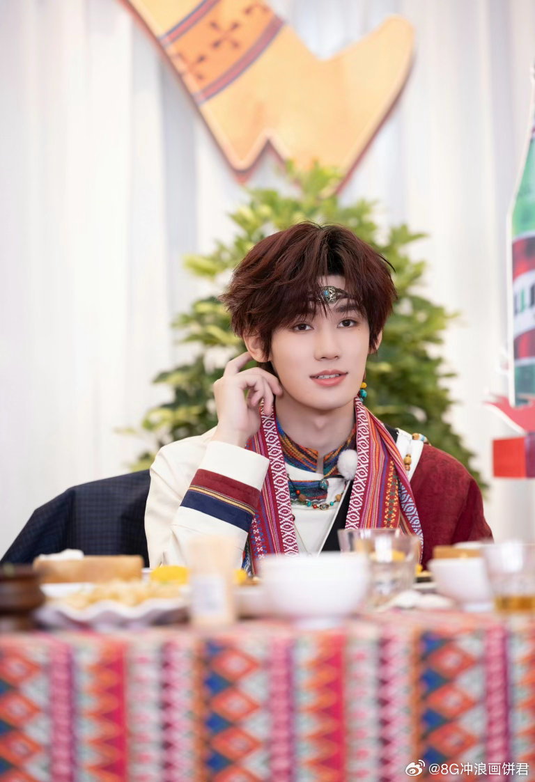 张真源出发录奔跑吧14奔跑吧 青岛出发✈️海口！张真源跑男首轮录制走起，期待弟弟