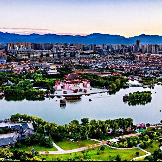 西北地区十大经济城市半年报：3城经济负增长，昌吉连超两城

西北地区，作为中国的