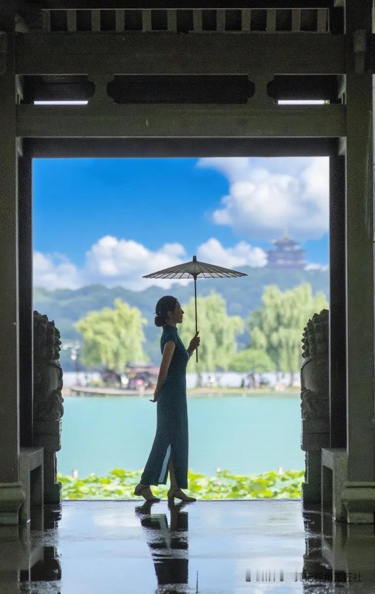 手机屏保给你们选择好了，请下载吧