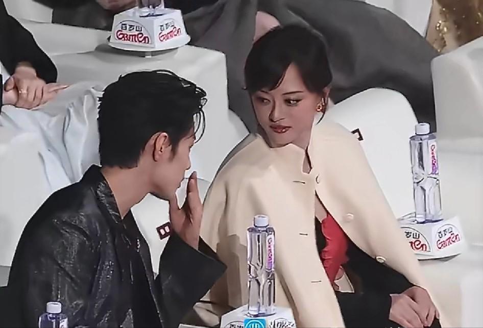 肖战和孙俪，冲上热搜！

3月9日晚，肖战和孙俪，双双冲上热搜，网友十分疑惑，这