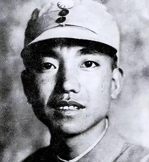 1934年10月，萧克率领红六军团打到贵州旧州，顺手扣下了一个英国传教士，叫薄复