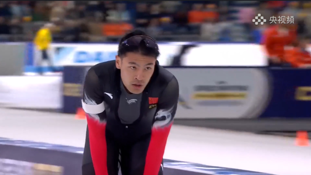 【宁忠岩500米刷新个人最好成绩 暂列短距离和全能世锦赛第三】宁忠岩状态拉满北京