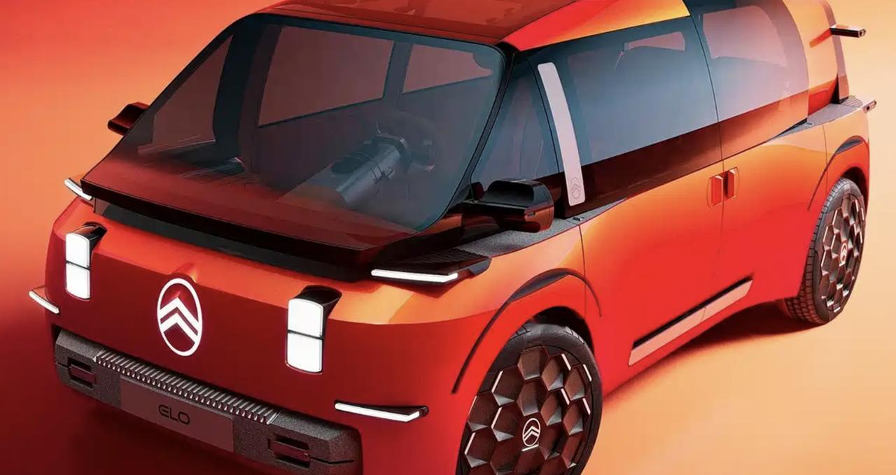 内饰花样百出？雪铁龙ELO概念车官图正式发布
昨日鸿蒙智行才公布了新款MPV的命